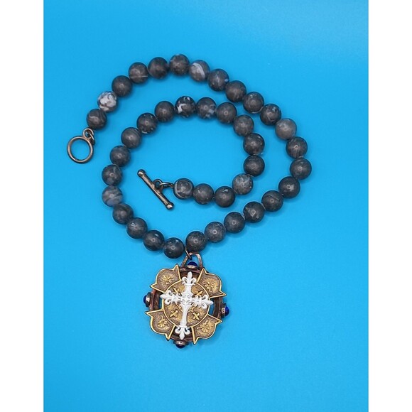 French Kande Necklace 2016 Layered Cross Gray Stone Bead 17" - Picture 9 of 10